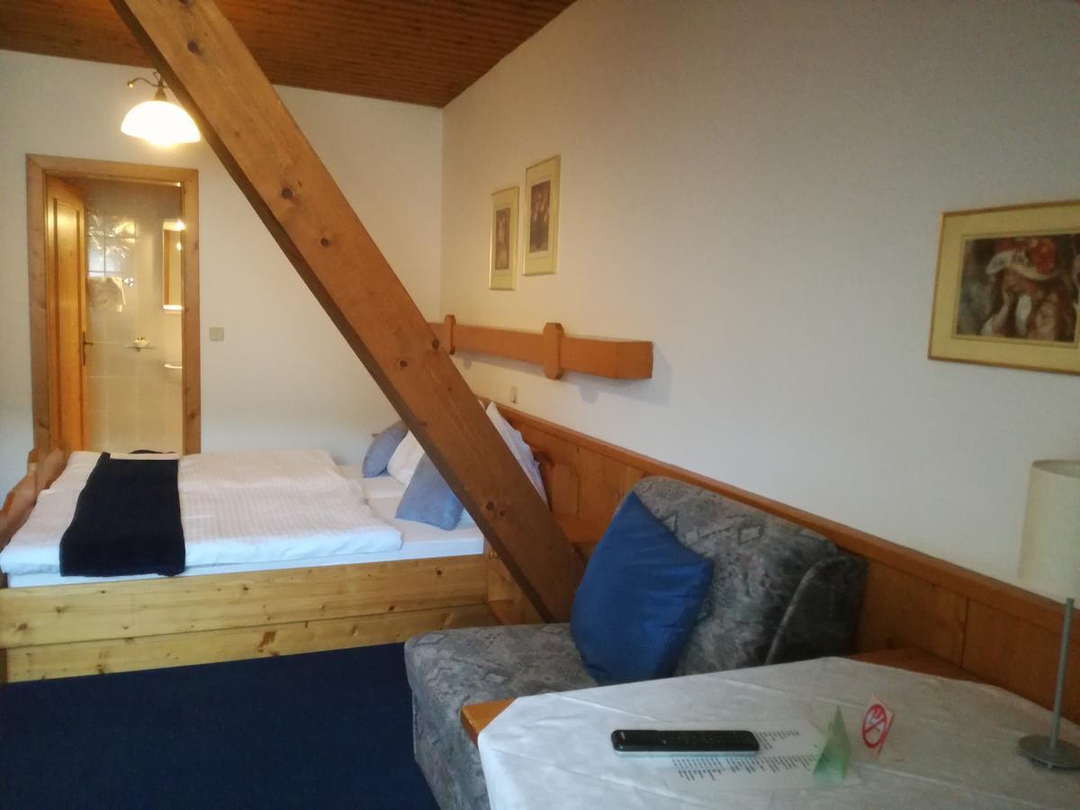 Gasthof Platzschmied Guttaring Buitenkant foto